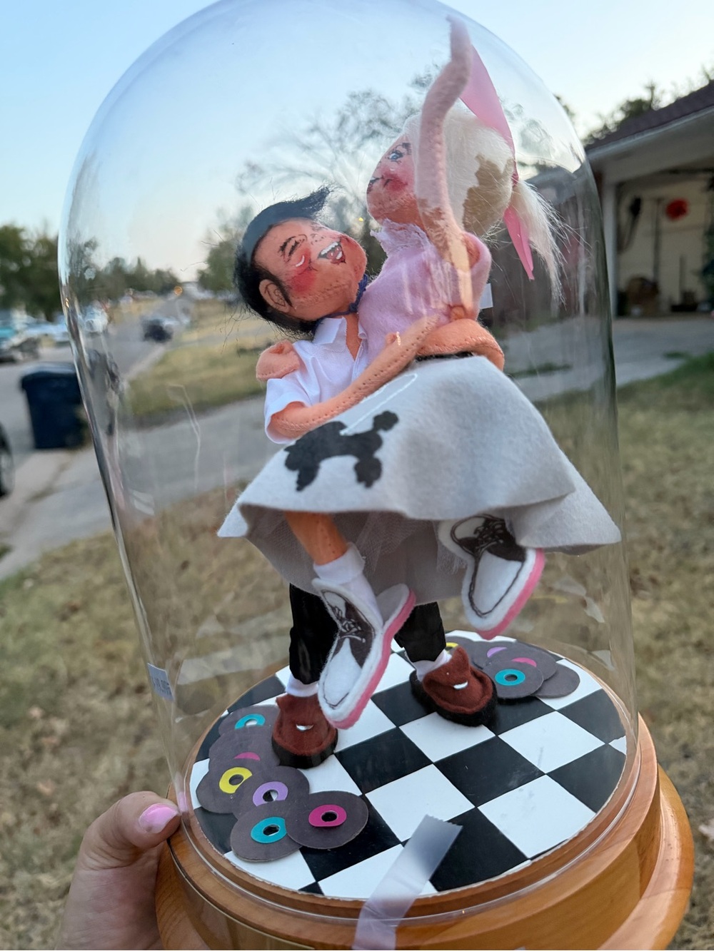 Annalee The Great American Eras Series “The fabulous Fifties” in glass dome